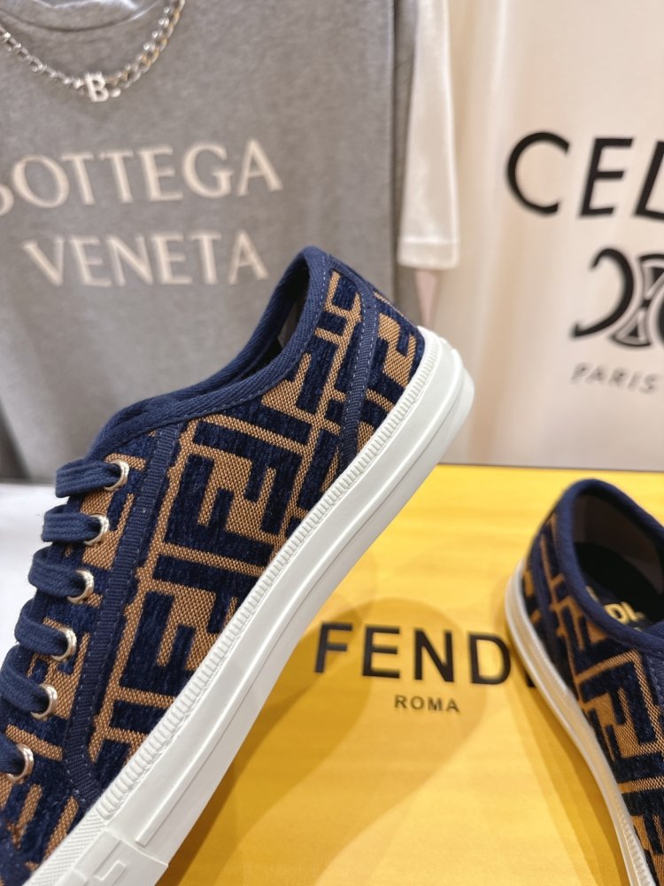 Кеди жіночі фото 6