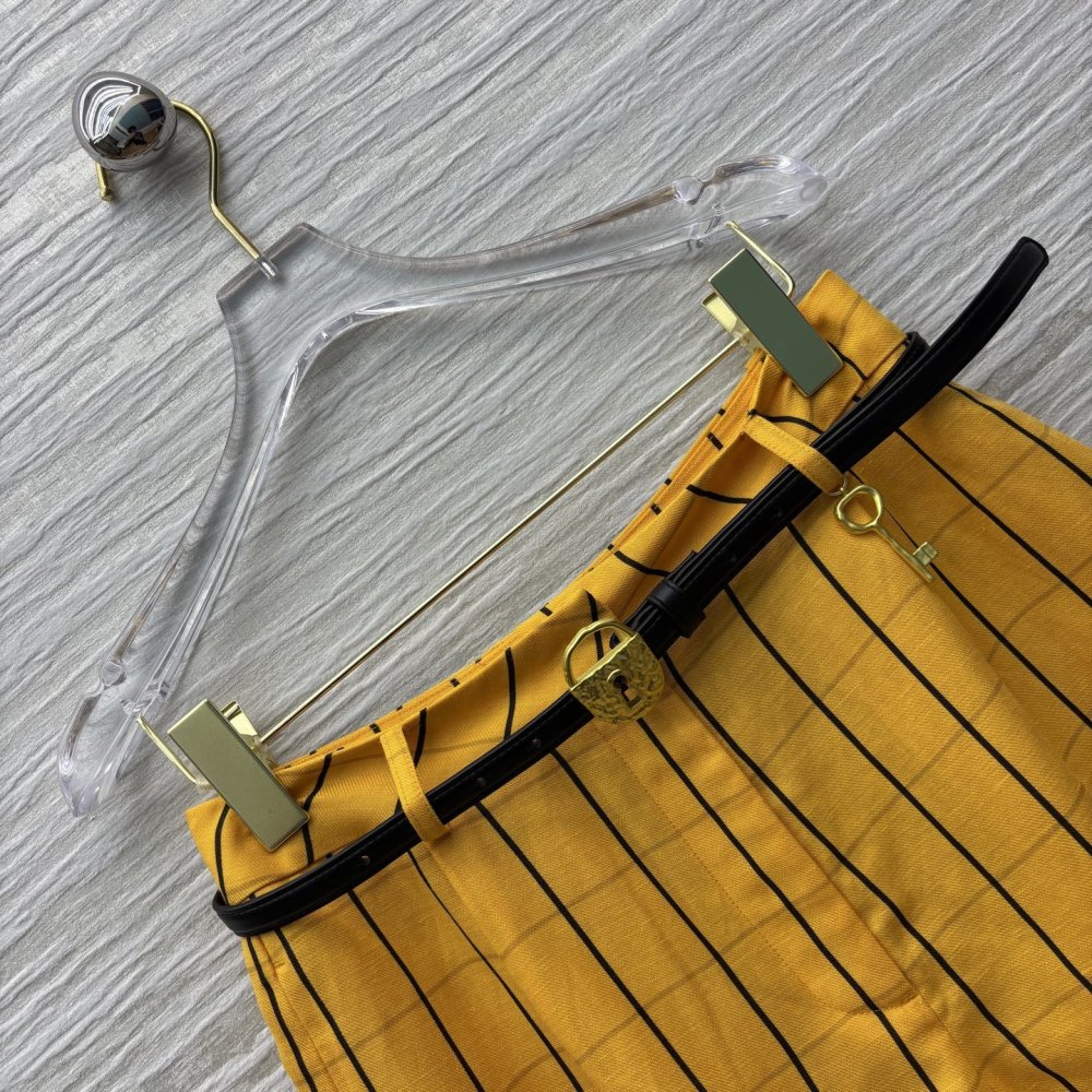 Shorts women's фото 4