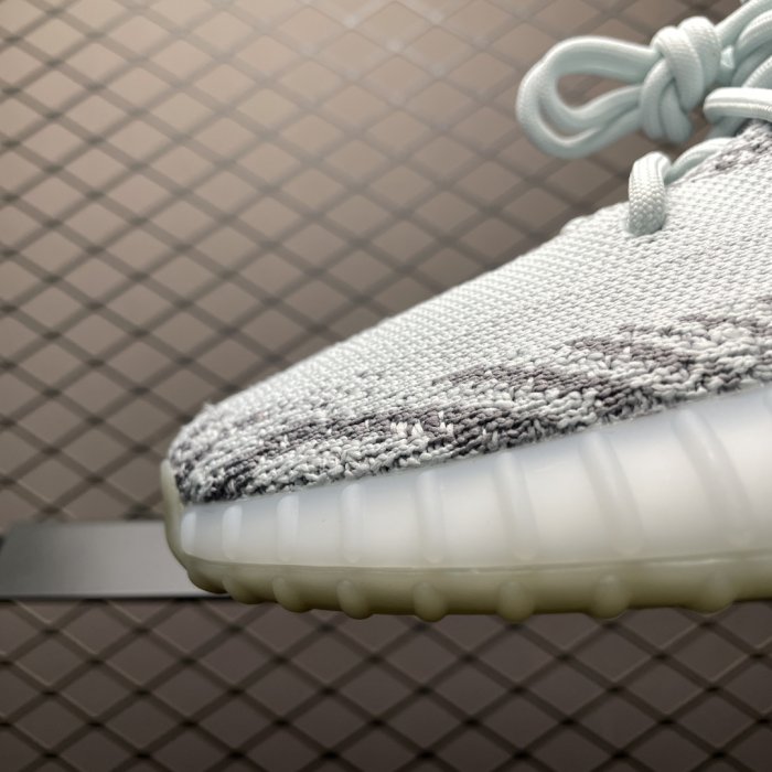 Кроссовки Yeezy Boost 350V2 фото 6