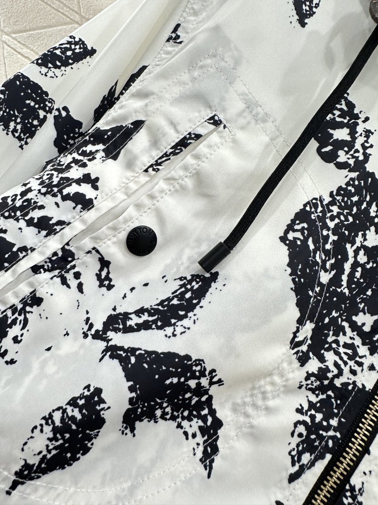 Jacket women's фото 6