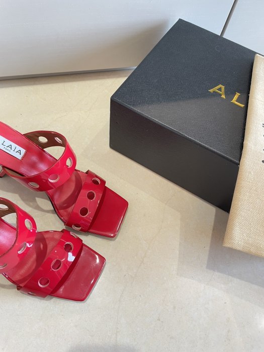 Босоножки фото 5