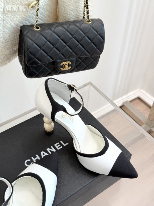 Босоножки фото 5