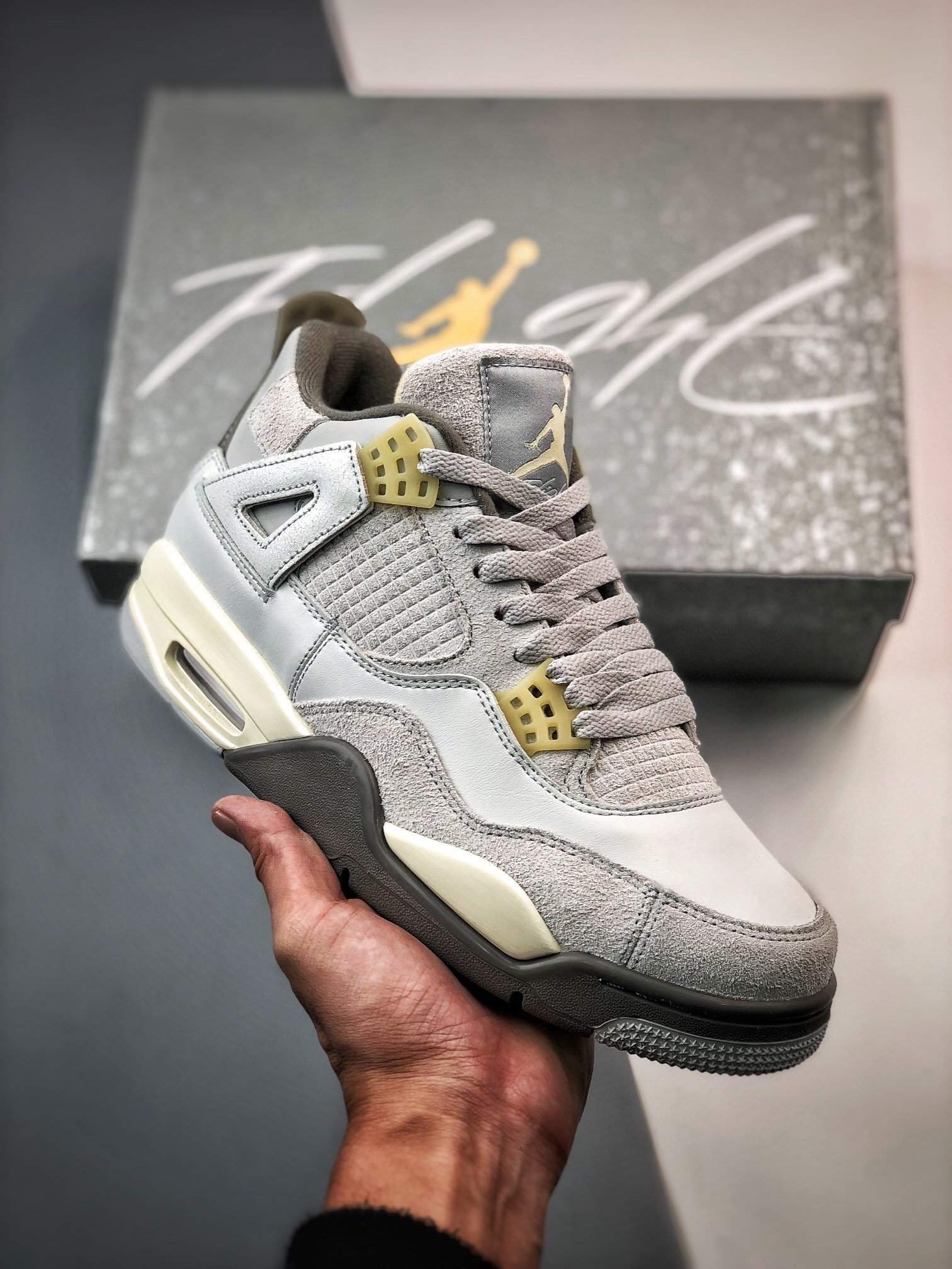 Кроссовки Air Jordan 4 Retro SE Craft DV3742-021