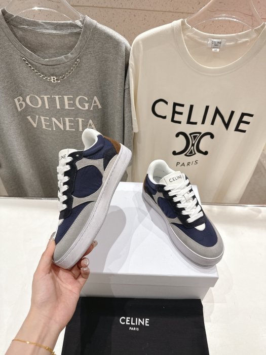 Кроссовки женские фото 4