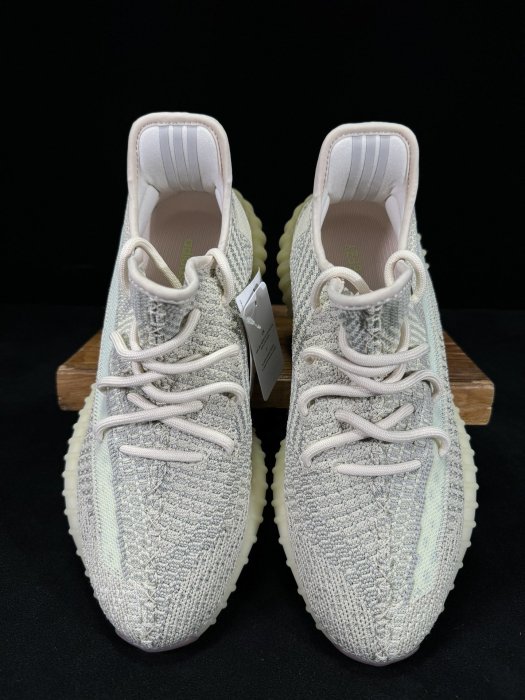 Кросівки Yeezy 350V2 фото 6