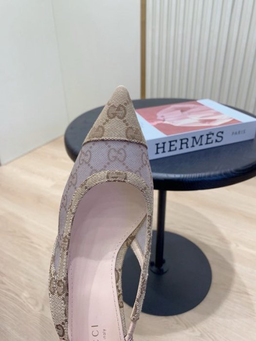 Босоножки фото 7