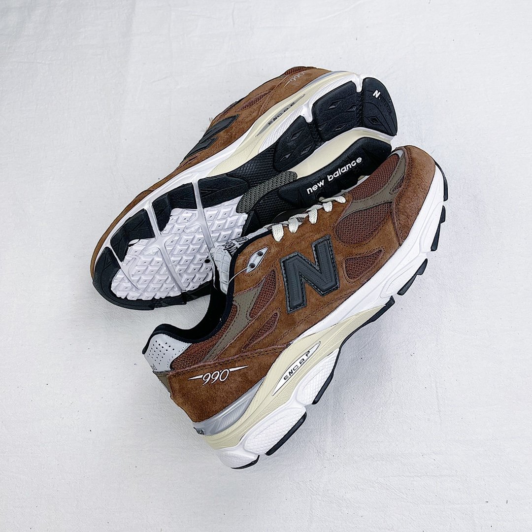 Sneakers M990JB3 фото 9