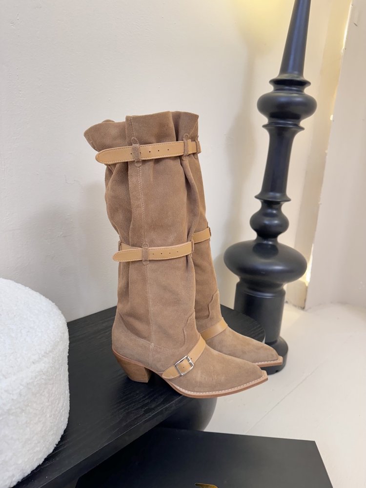 Чоботи жіночі фото 2