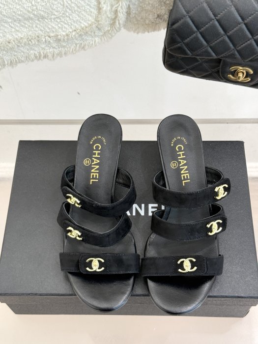 Босоножки фото 4