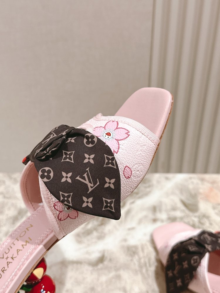 Босоножки фото 7