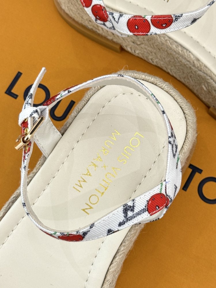 Босоніжки фото 8