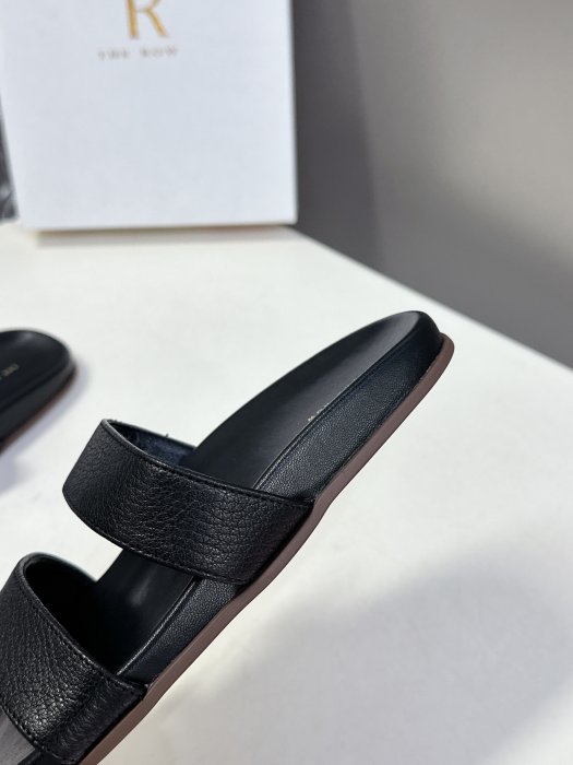 Шлепанцы фото 8