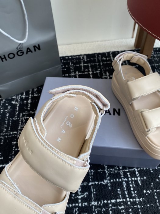 Сандалии женские фото 8