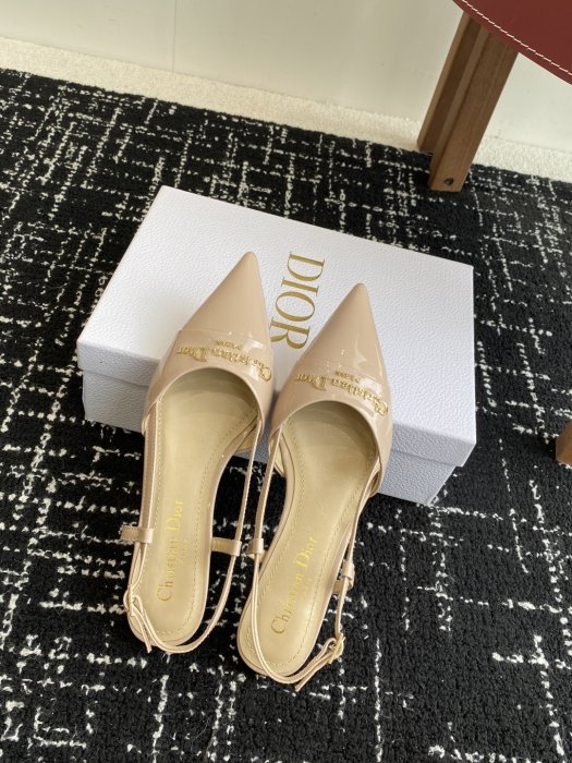 Босоножки фото 4