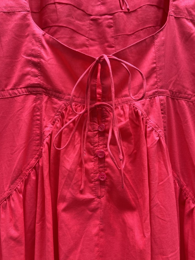 Dress from sleeves-flashlights and open back фото 6