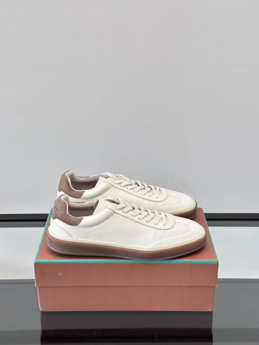 Кроссовки мужские