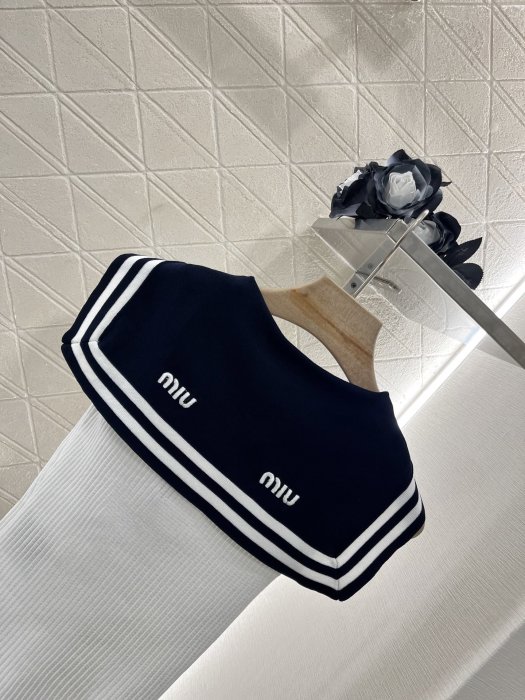 Футболка женская фото 4