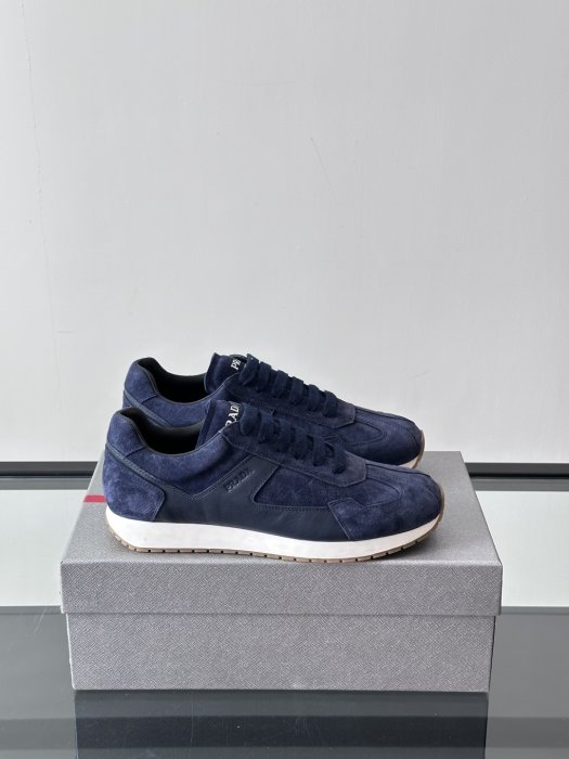 Кроссовки мужские