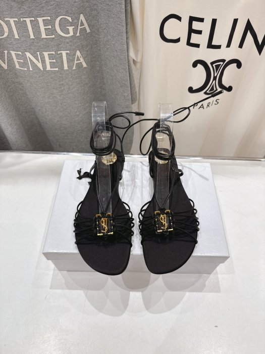 Sandals women's