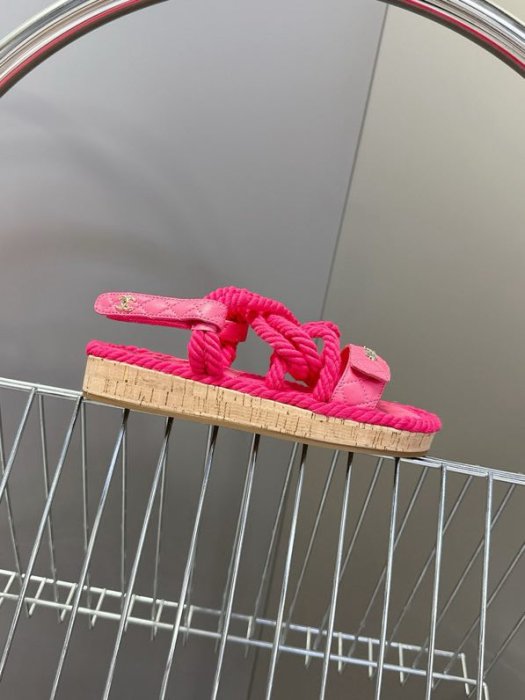 Сандалии женские фото 5