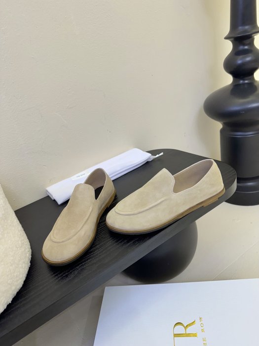 Лоферы женские фото 3