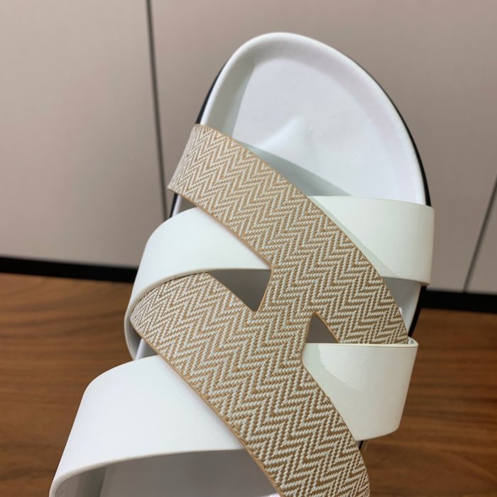 Сандалі жіночі фото 5