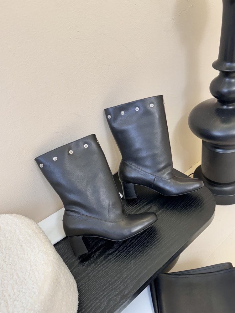 Чоботи жіночі фото 5