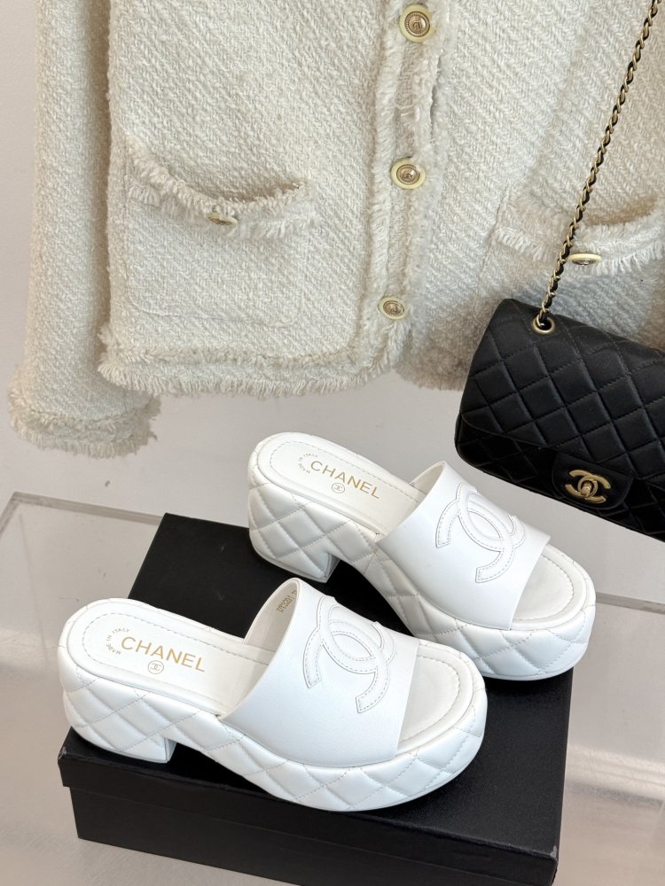 Босоножки фото 3