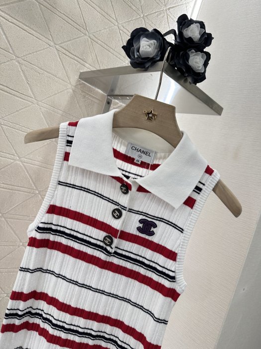 T-shirt women's фото 8