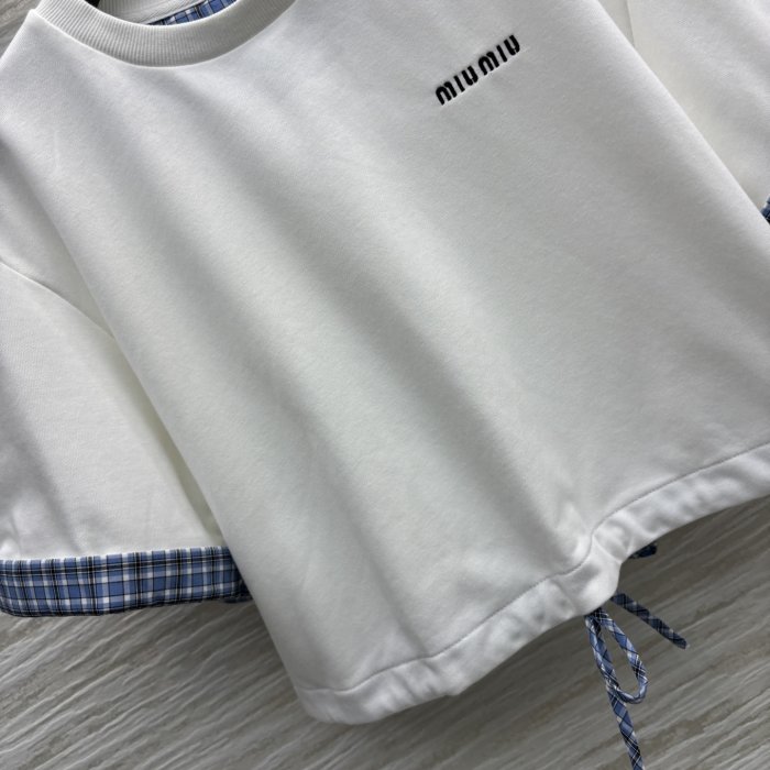 Костюм женский фото 5