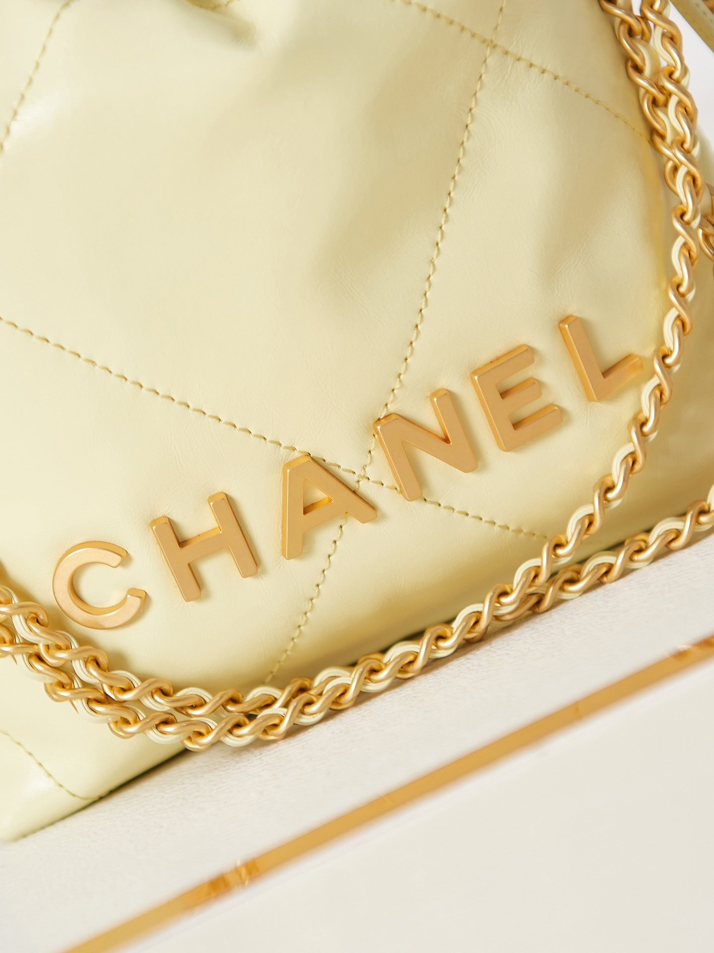 A bag CHANEL 22 фото 2