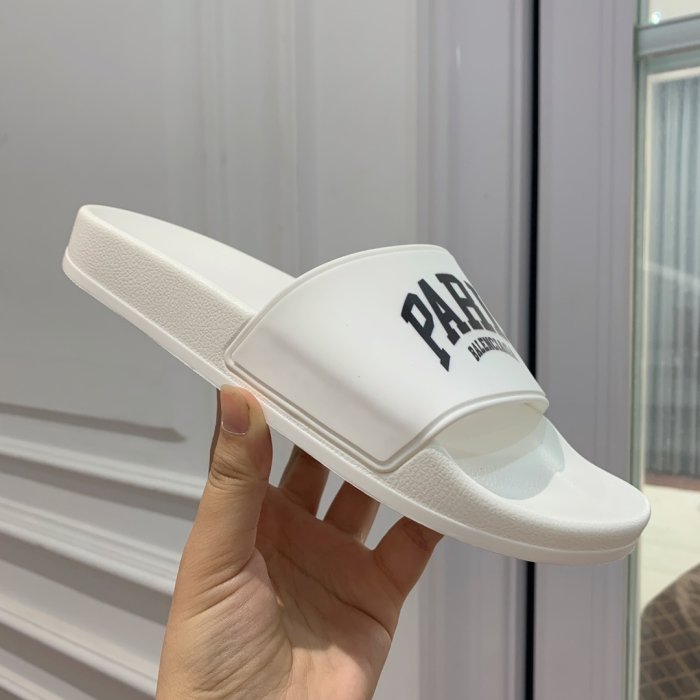 Шлепанцы фото 3