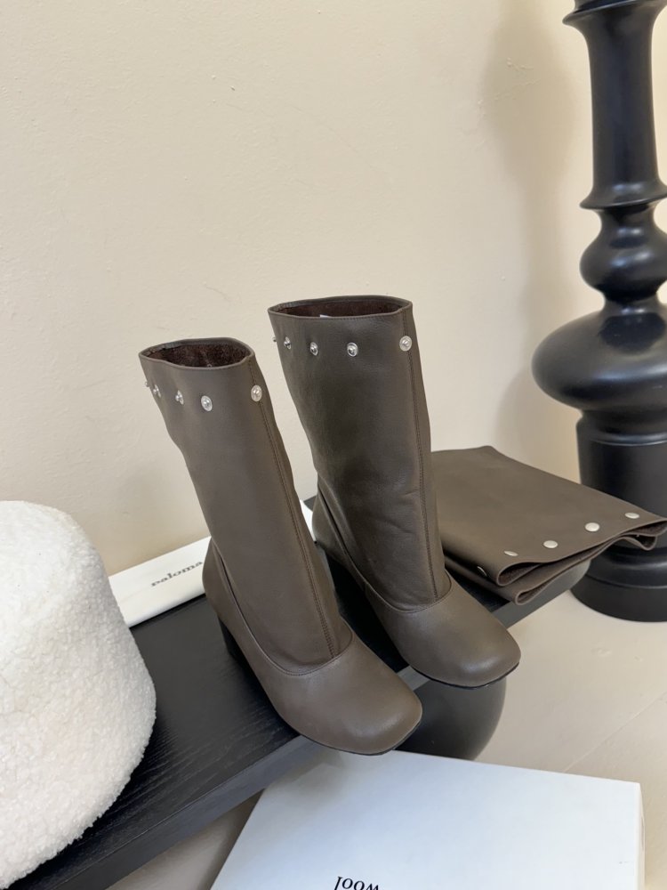 Boots women's фото 2