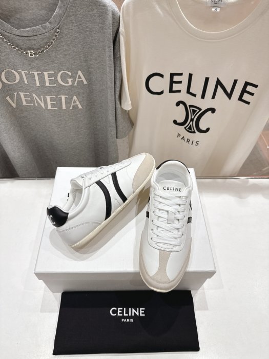 Кроссовки фото 4