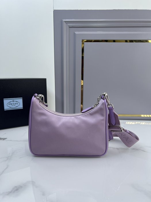 A bag women's Prada Nylon Hobo 22 cm фото 2