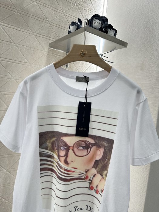 Футболка женская фото 3