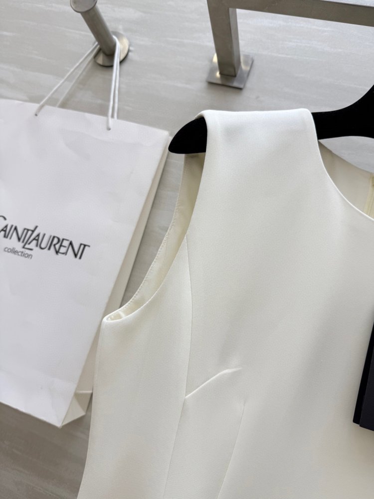 Плаття, Сукня з приталеним ліфом в стилі Хепберн фото 4