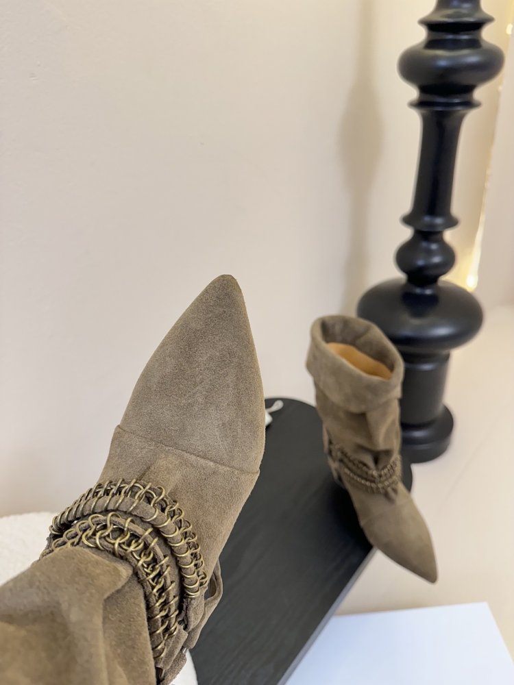 Чоботи шкіряні жіночі фото 6