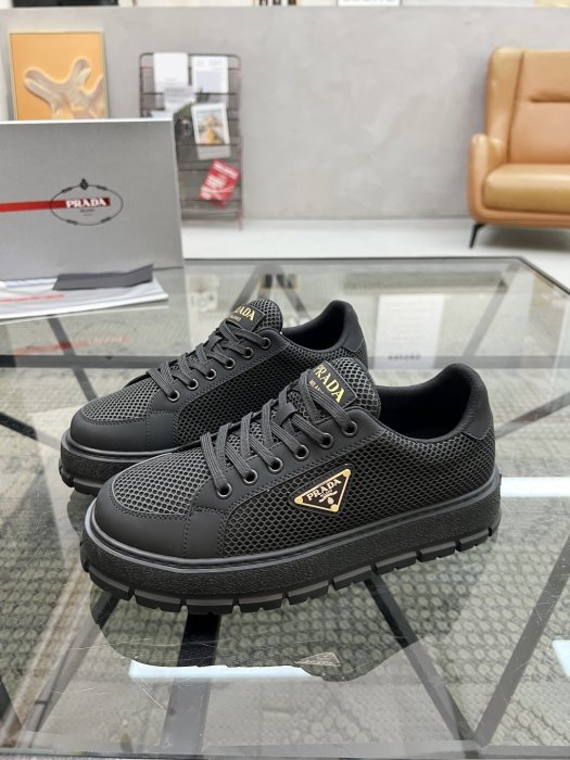 Кроссовки мужские