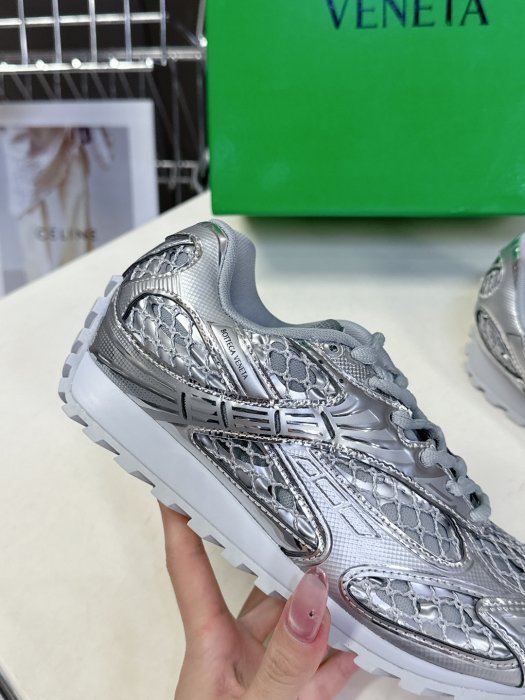 Кроссовки фото 8