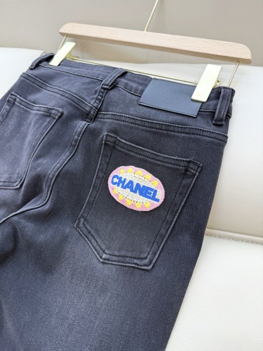 Джинси жіночі фото 8