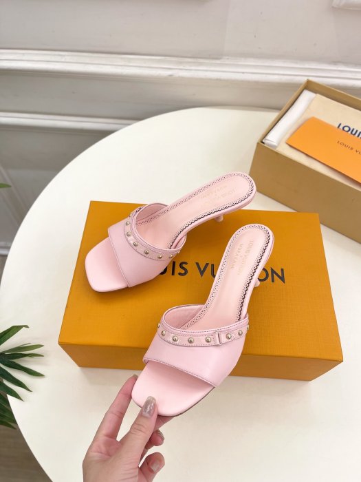 Босоножки фото 3