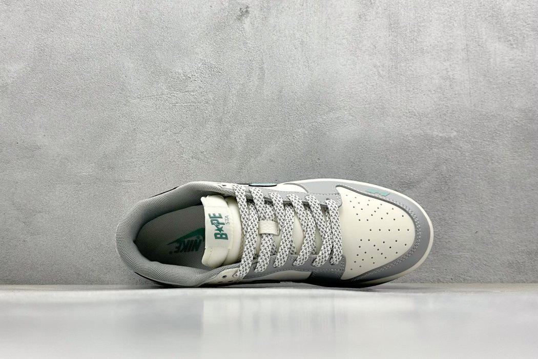 Кроссовки Nike SB Dunk Low x BAPE фото 3