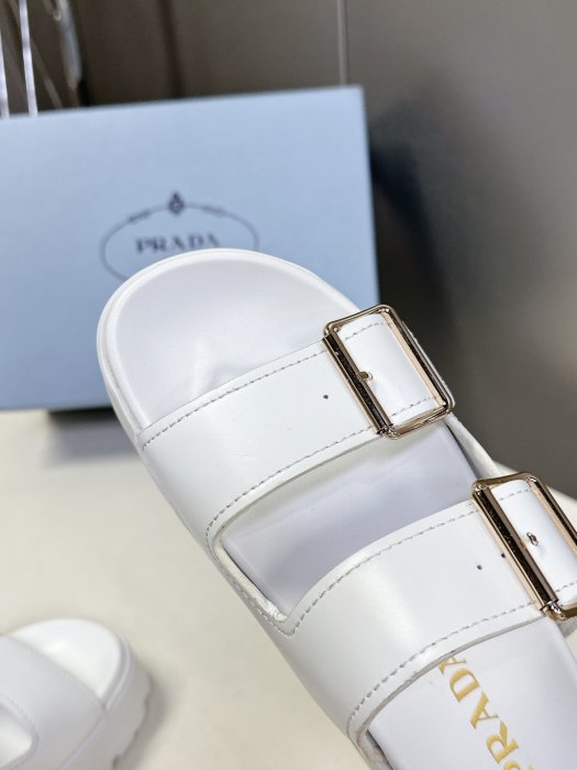 Шлепанцы фото 7