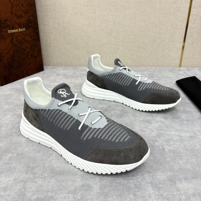 Кросівки фото 3