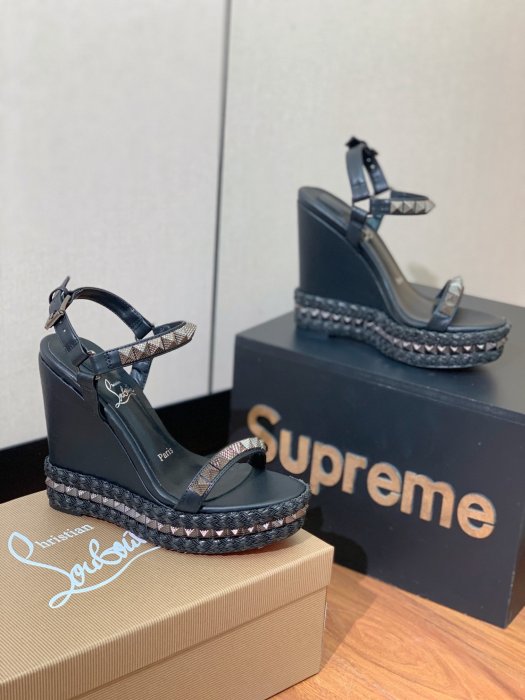 Босоножки фото 4