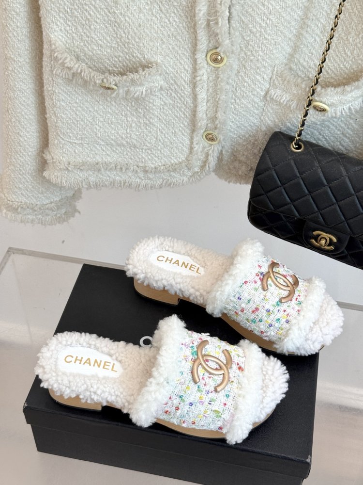 Шлепанцы женские фото 3