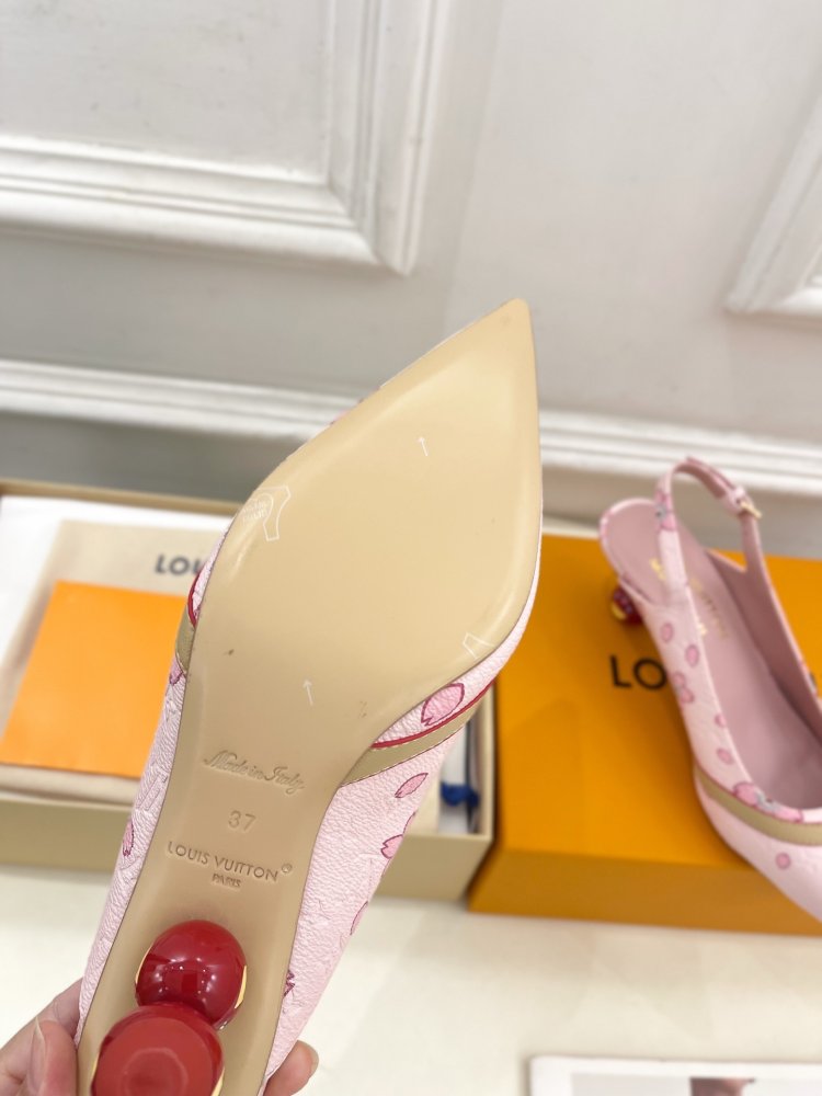 Босоніжки фото 9