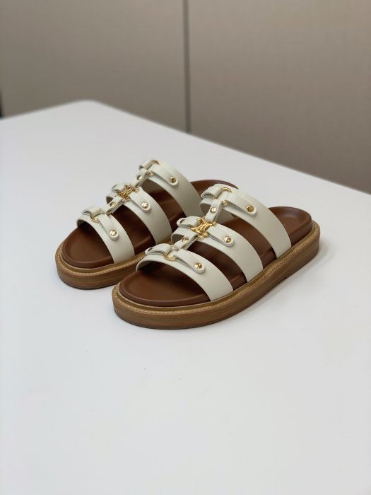 Шльопанці жіночі фото 5