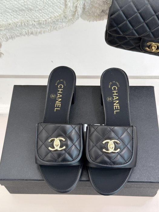 Босоножки фото 4